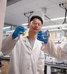 Peidong Liu
